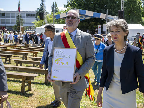 Meyrin a reçu le Prix Wakker en présence de Simonetta Sommaruga