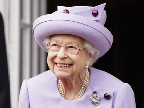 Deuxième apparition publique en deux jours pour Elizabeth II