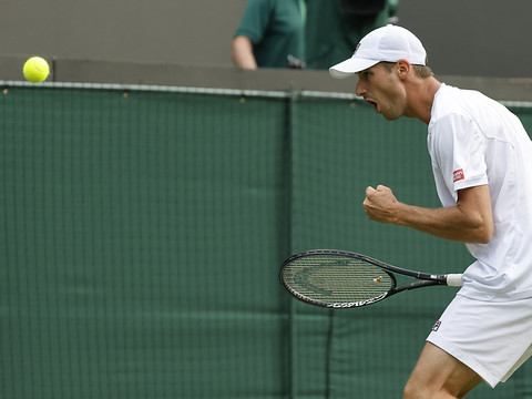 Ritschard résiste bien à Tsitsipas mais s'incline