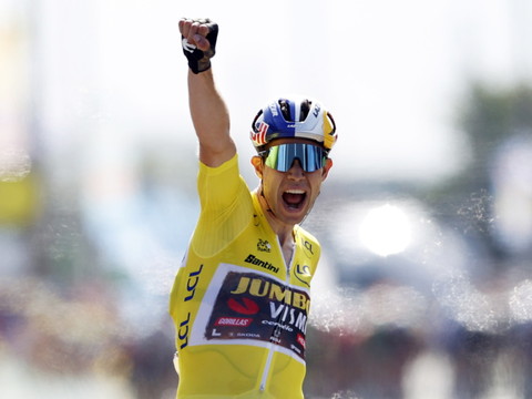 Van Aert s'impose 