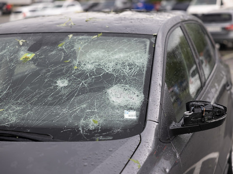 Grêle et orages pèsent à nouveau sur les assureurs