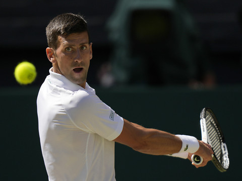 Djokovic rejoint Kyrgios en finale à Wimbledon