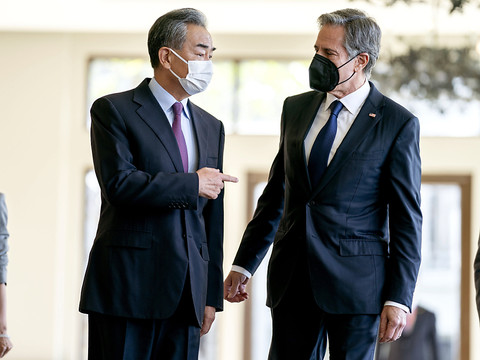 A Bali, MM. Blinken et Wang tentent d'apaiser les tensions