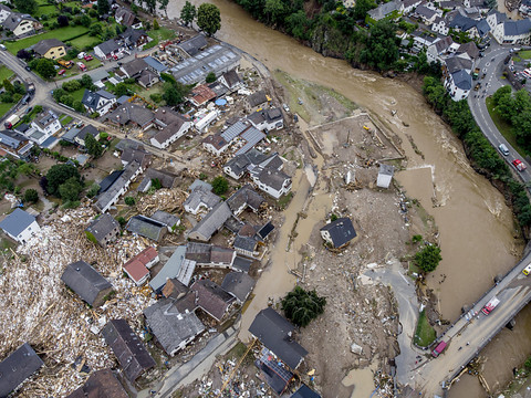 L'Allemagne commémore ses inondations historiques, liées au climat