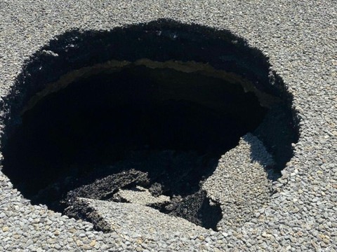 Un trou constaté sur l'autoroute A9 en Valais