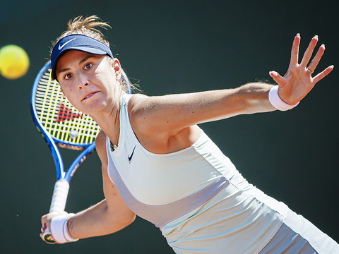 Belinda Bencic rejoint Simona Waltert en quart de finale