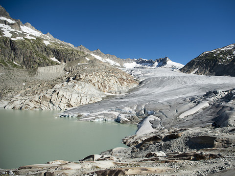 La fonte des glaces créera des centaines de lacs glaciaires