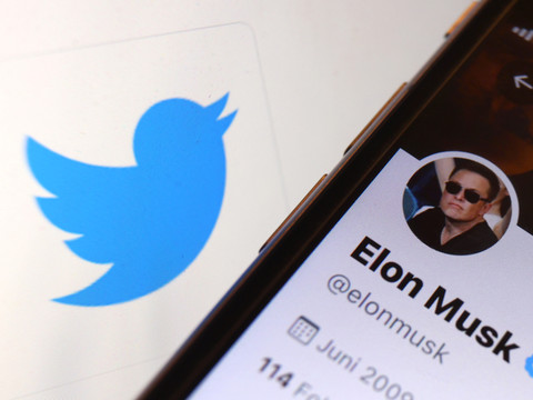 Elon Musk s'oppose à un jugement rapide du contentieux avec Twitter
