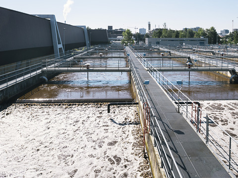 Eaux usées industrielles: même des STEP modernes n'épurent pas tout