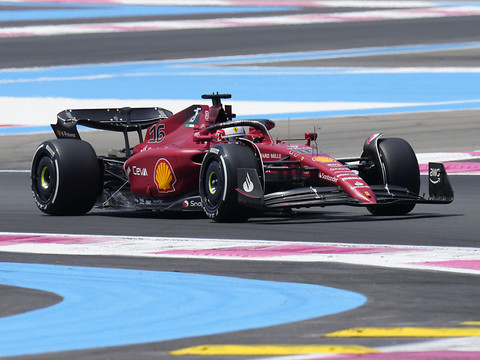 7e pole de la saison pour Leclerc