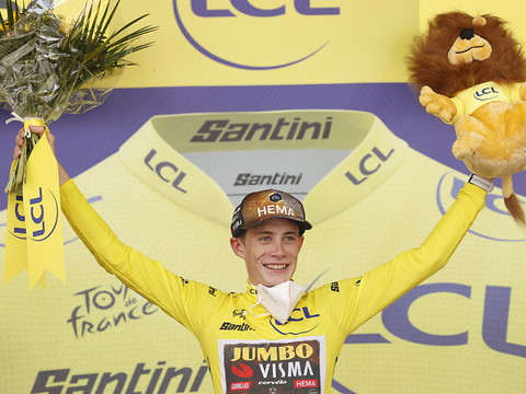 Van Aert gagne le chrono devant Vingegaard