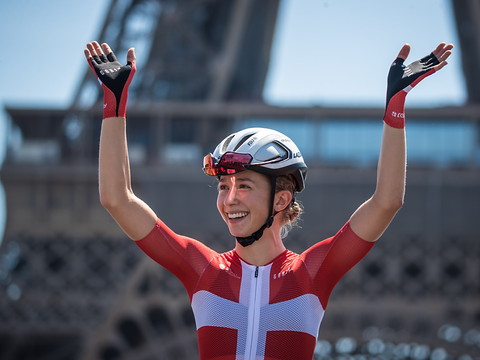 La Danoise Cecilie Ludwig s'impose, Vos toujours en jaune