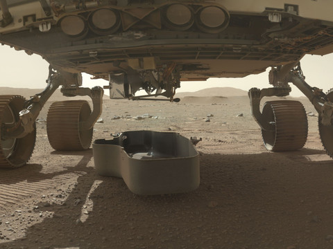 La NASA détaille son plan pour rapporter des échantillons martiens