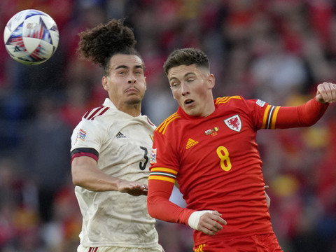 L'international belge Arthur Theate signe à Rennes pour quatre ans