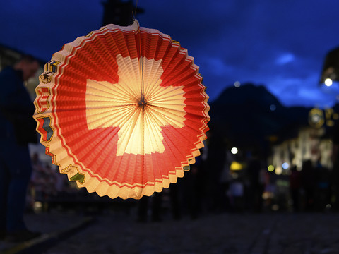 Pourquoi la fête en août et pas en novembre?