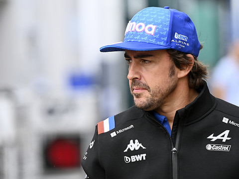 Fernando Alonso pilotera une Aston Martin