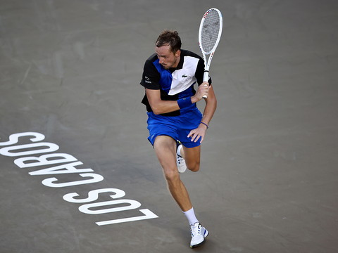 Medvedev fonce en demi-finales à Los Cabos