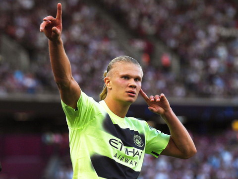 Manchester City s'impose grâce à un doublé de Haaland
