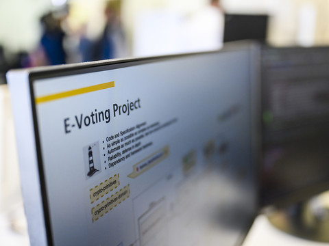 Le système de vote électronique de la Poste mis à l'épreuve