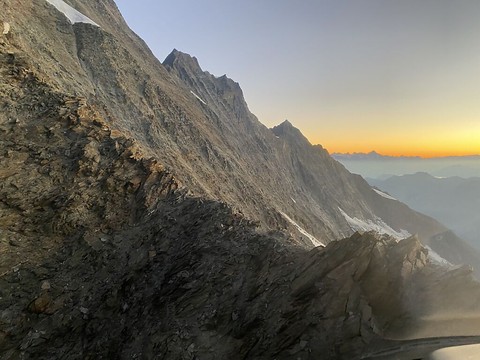 Accidents de montagne mortels sur le Täschhorn et dans le Klöntal