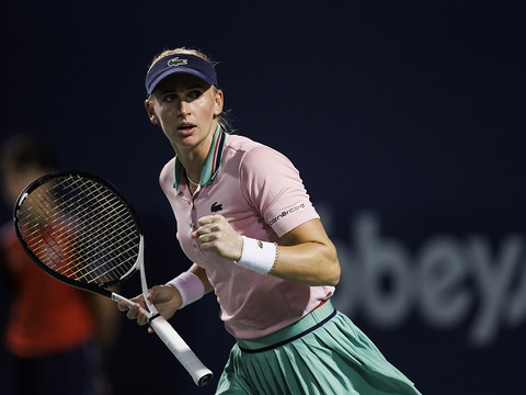 Teichmann bat le no 2 mondial au 2e tour à Toronto