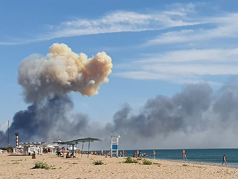 Crimée: incendie et explosion de munitions dans une base russe