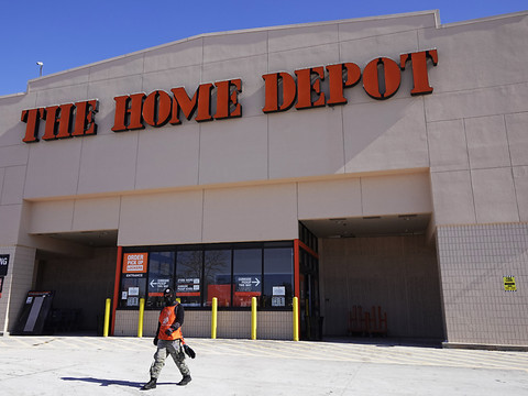 Home Depot s'appuie sur une demande solide au deuxième trimestre