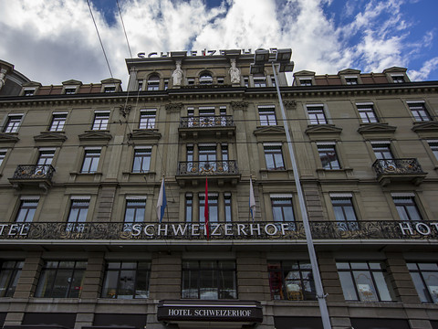 Les nuitées ralentissent leur progression en juillet
