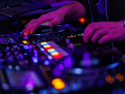 Une Suissesse décède lors d'une fête techno illégale en Espagne