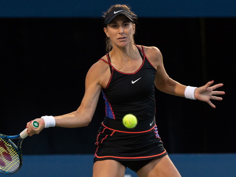 Bencic battue en trois sets par Cirstea