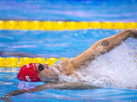 Desplanches se fait peur mais passe en finale sur 200 m 4 nages
