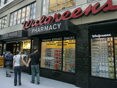 Walmart, Walgreens et CVS condamnés à verser 650,6 millions