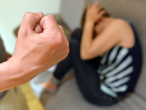 Nouvel outil en ligne pour les victimes de violence domestique