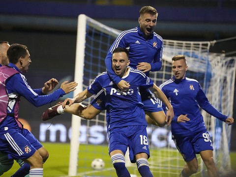 Josip Drmic qualifie le Dinamo Zagreb