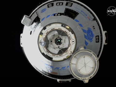 Décollage en février d'un vol habité de la capsule de Boeing