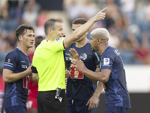 Super League: Lucerne bat Sion en finissant à huit!