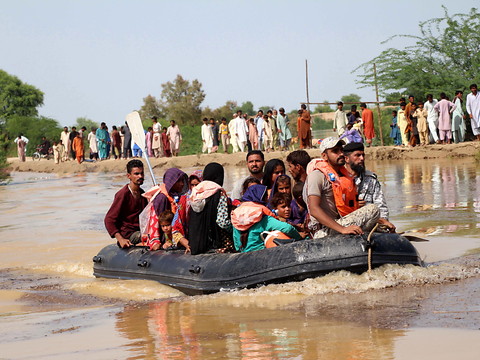 Plus de 1000 morts dans les pluies de mousson au Pakistan