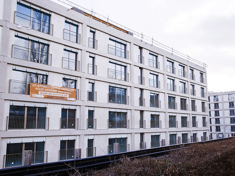 Ralentissement des prix des logements en propriété en août (étude)