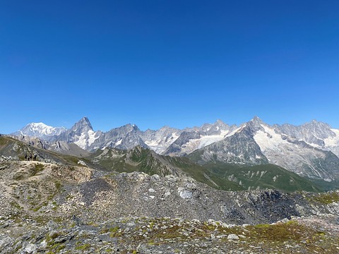 Un septuagénaire fait une chute mortelle à La Fouly VS