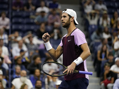 Khachanov défiera Ruud en demi-finales