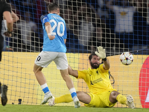 Ligue des champions: Liverpool subit un inquiétant revers