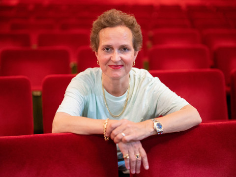 Barbara Frey reçoit l'Anneau Hans Reinhart 2022