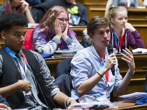 Les jeunes devraient pouvoir voter dès 16 ans