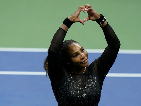 Serena souhaite à Federer 
