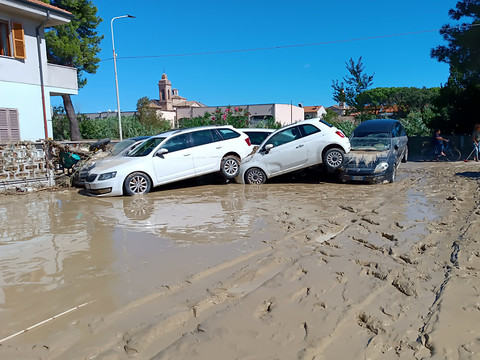 Italie: des trombes d'eau font une dizaine de morts