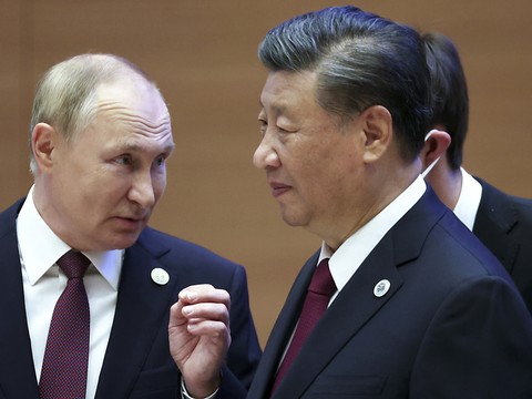 Poutine et Xi se posent en contrepoids à l'ordre occidental