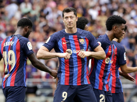 Le Barça corrige 3-0 Elche