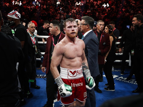Canelo en finit avec Golovkin, mais sans panache