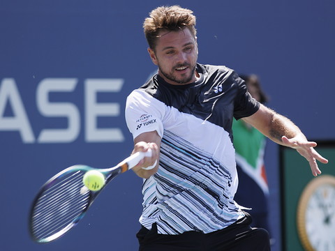 Wawrinka sort Medvedev et file en quarts