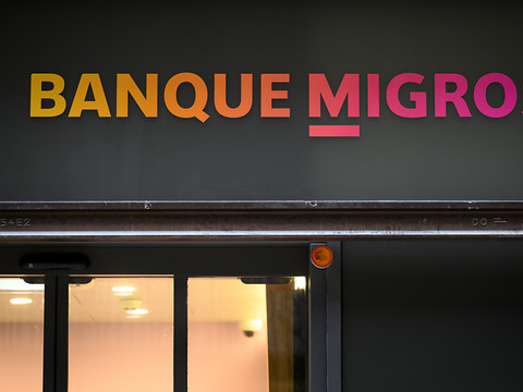La Banque Migros supprime la taxe sur les avoirs